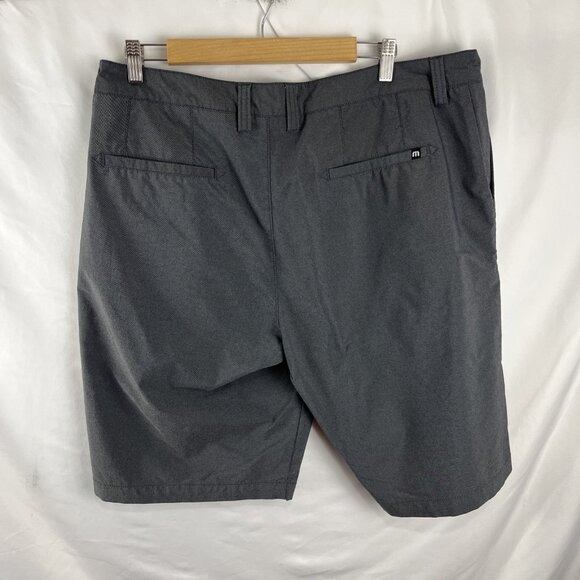 Travis Mathew Nylon-Blend Black & White Golf Short Men's Size 38 - Picture 5 of 9